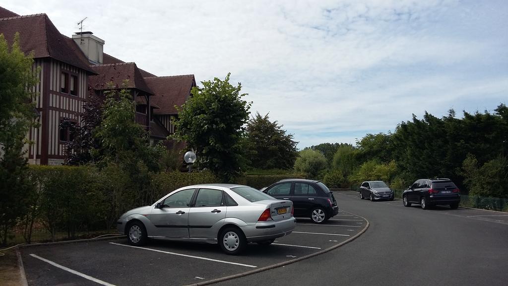 Les Manoirs Daire Deauville Dış mekan fotoğraf