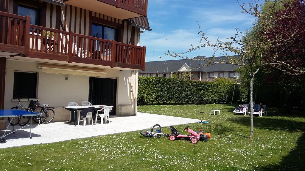 Les Manoirs Daire Deauville Dış mekan fotoğraf